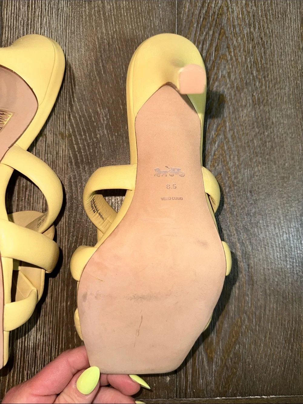 Coach Kellie Butter Yellow Leather Knotted Mule Heels Women’s Size 8.5